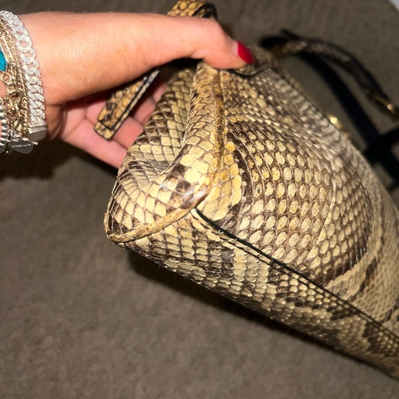 RARE GUCCI Brown Python Print Cross Body Bag - Picture 16 of 16